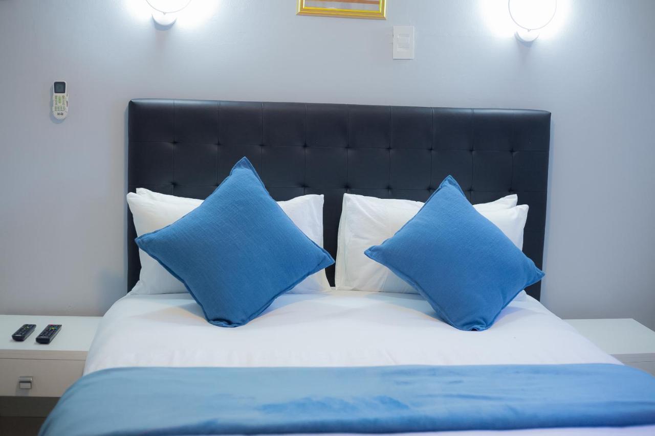 יוהנסבורג Kv Luxury Guest House מראה חיצוני תמונה