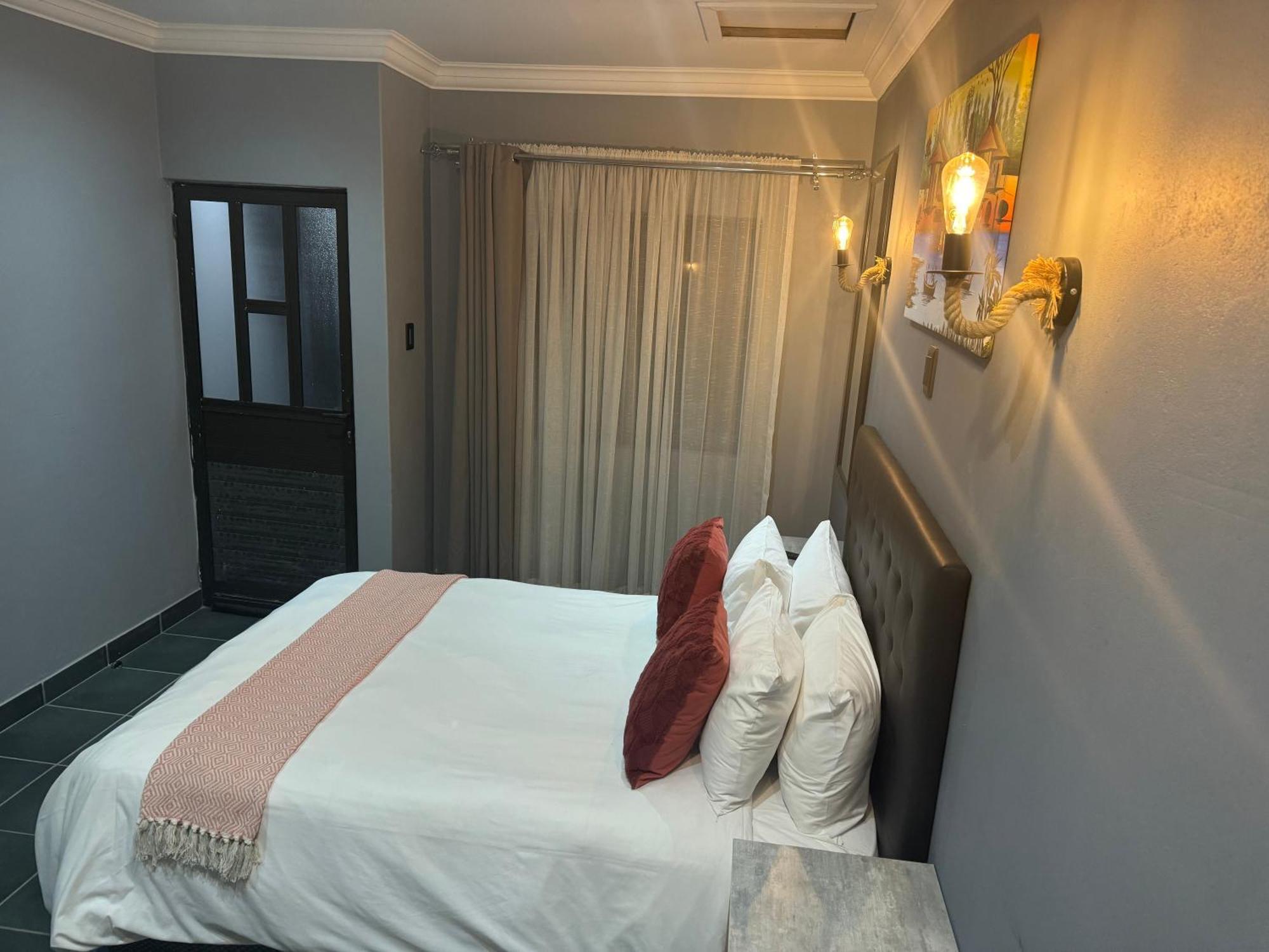 יוהנסבורג Kv Luxury Guest House מראה חיצוני תמונה