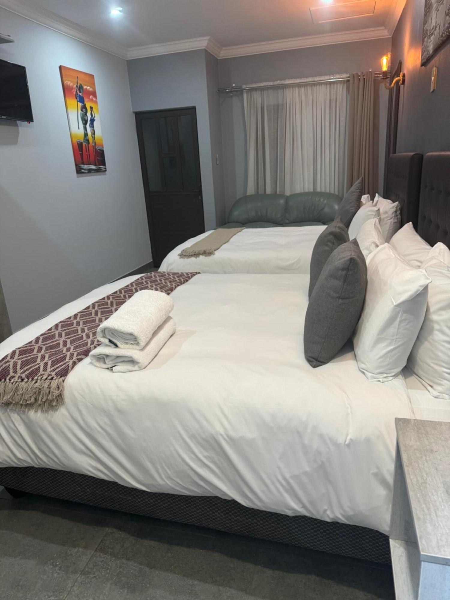 יוהנסבורג Kv Luxury Guest House מראה חיצוני תמונה