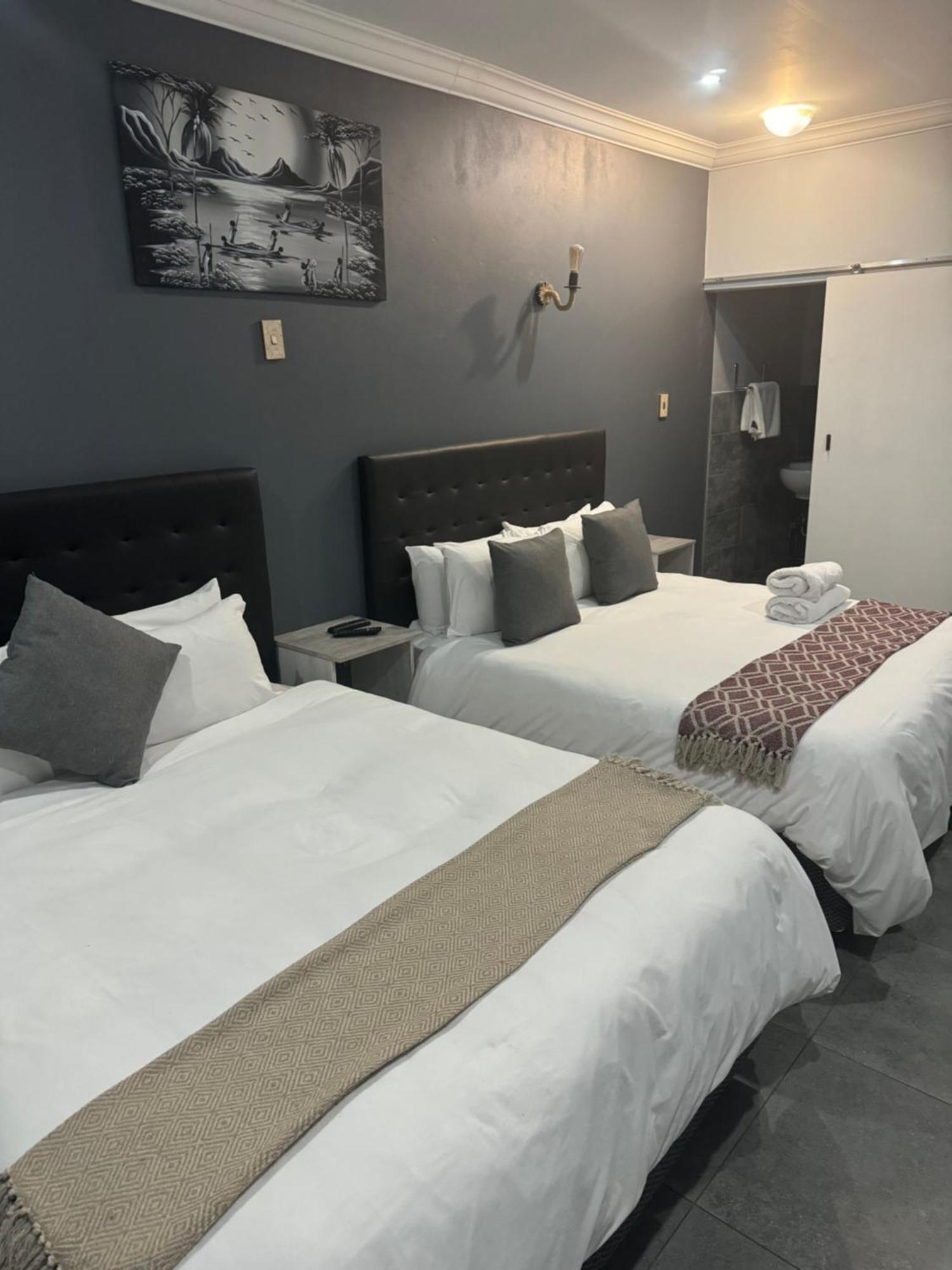 יוהנסבורג Kv Luxury Guest House מראה חיצוני תמונה